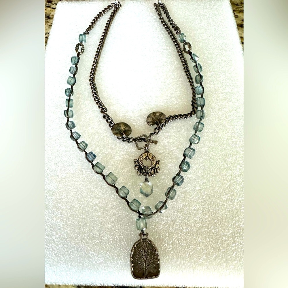 Love Heals Aquamarine necklace EUC